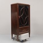 1044 3373 DISPLAY CABINET